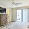 Отель Sunny Brigantine Townhome: Walk to Beach, фото 11