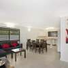 Отель Townsville Holiday Apartments в Стрэнде