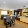 Отель TownePlace Suites by Marriott Fort Meade National Business Park в Джессапе