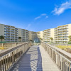 Отель Holiday Surf & Racquet 402 - 2 Br Condo, фото 1