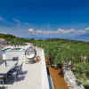 Отель Holiday Home Bliss - Holiday Home With Outdoor Pool and Sea View ST ID Direct Booker 6413, фото 1