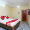 Отель OYO 11651 BKR Guest House, фото 6