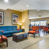 Отель Comfort Inn & Suites Kansas City - Northeast, фото 2
