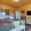 Отель Gatlinburg Cabin in the Clouds w/ Hot Tub & Views!, фото 6