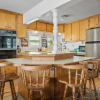 Отель The Cottage at Sawmill Cove Lakefront, фото 13
