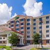 Отель Holiday Inn Express Hotel & Suites Fort Myers East - The Forum, an IHG Hotel в Форт-Майерсе