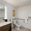 Отель Comfort Inn & Suites Hampton near Coliseum, фото 8