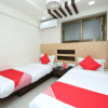 Отель OYO 14465 Hotel Cozy Residency, фото 6