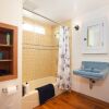 Отель Curtis Cottage · Berkeley Cottage, comfy, stylish, good wifi, фото 2