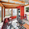 Отель SoCo Hideaway with Outdoor Living by RedAwning, фото 11