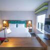 Отель Hampton Inn & Suites North Attleboro, фото 4
