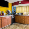 Отель Econo Lodge Inn & Suites, фото 10