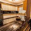 Отель Oak Orchid Opulent 2 BR Apartment with Walk-in Closet, фото 11