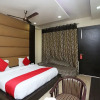 Отель OYO 27864 Hotel Samrat, фото 6