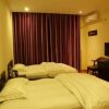 Отель Beihai Old Street Zhuhailou Inn, фото 5