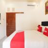 Отель Angler Guest House Malang by OYO Rooms, фото 21