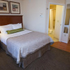 Отель Candlewood Suites Springfield, an IHG Hotel, фото 4