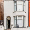 Отель Immaculate 4-bed House Near Anfield and Goodison, фото 1