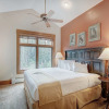 Отель Luxurious 2 Br In River Run Village With Ski In Ski Out- No Cleaning Fee 2 Bedroom Condo by RedAwnin, фото 4