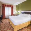 Отель Holiday Inn Express Cleveland Airport - Brookpark, an IHG Hotel, фото 5