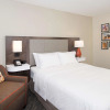 Отель Hampton Inn & Suites N. Ft. Worth-Alliance Airport, фото 4