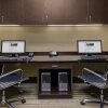 Отель Hampton Inn Suites Smithfield, фото 19
