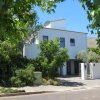 Отель 10 Kommandeurs Ave, Stellenbosch в Стелленбосч