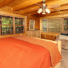 Отель Black Bear Hideaway - Five Bedroom Cabin, фото 4