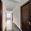Отель SilverKey Executive Stays 27824 Dharamkar Residency, фото 12