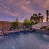 Отель Villa Gordal - Enormous Villa in las Vegas with 39 Sleeps, фото 15