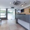 Отель OYO 124 Hotel Seniman Sentul (Sanitized Stay), фото 18
