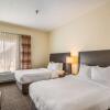 Отель Clarion Inn & Suites Central Clearwater Beach, фото 10