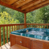 Отель Mountain Lake Getaway - Great Location! 1 Bedroom Cabin by RedAwning, фото 8