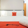 Отель RedDoorz near RS Royal Prima Medan 2, фото 8