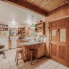 Отель 32mbr - Bbq - Pets Ok - Wood Stove - Sleeps 7 3 Bedroom Home by RedAwning, фото 14