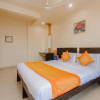 Отель OYO 10382 Hotel Saffron Suites, фото 13