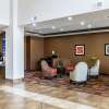 Отель Comfort Inn & Suites Lawrence - University Area, фото 2