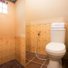 Отель OYO 298 Gemilang Guesthouse Near Siloam Hospitals Kelapa Dua, фото 15