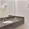 Отель Days Inn & Suites by Wyndham Laurel Near Fort Meade, фото 8