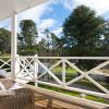 Отель Lake Daylesford Apartment 6, фото 4