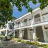 Отель RedDoorz Premium @ The Heritage Bukit Lawang, фото 1