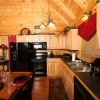 Отель Little Chateau - One Bedroom Cabin, фото 7
