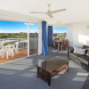 Отель Beachside Resort - Kawana Waters, фото 7
