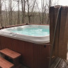 Отель Mustang Haven-fireplace,spa Tub,hottub,pet-friendly 3 Bedroom Home, фото 9