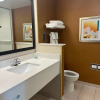 Отель Fairfield Inn & Suites by Marriott Hollister, фото 30