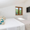 Отель Beachfront Villa Brulupes, фото 4