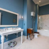 Отель Grand Three Bedroom Apartment, фото 7