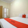 Отель RedDoorz @ Jalan Morotai Lampung, фото 3