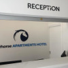 Отель Whitehorse Apartment Hotel, фото 2