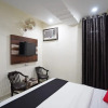 Отель OYO 8497 near Delhi Airport, фото 3